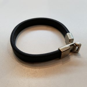 Plain Leather Bracelet with Metal Hook Clasp – Black