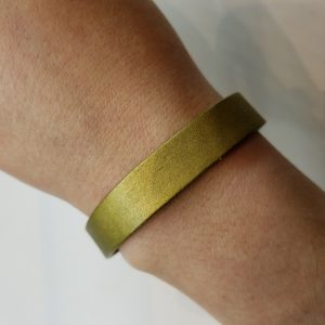 Plain Leather Bracelet – Gold