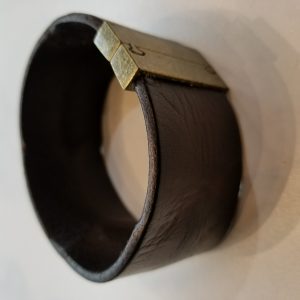 “Weathered” Leather Bracelet with Magnetic Clasp – Dark Brown