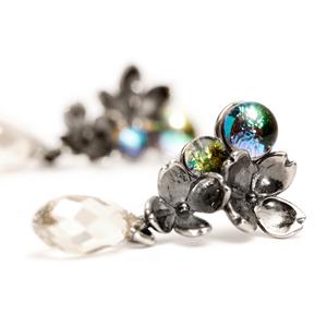 Trollbeads – Flowers Earrings, Asymmetrical – 56105
